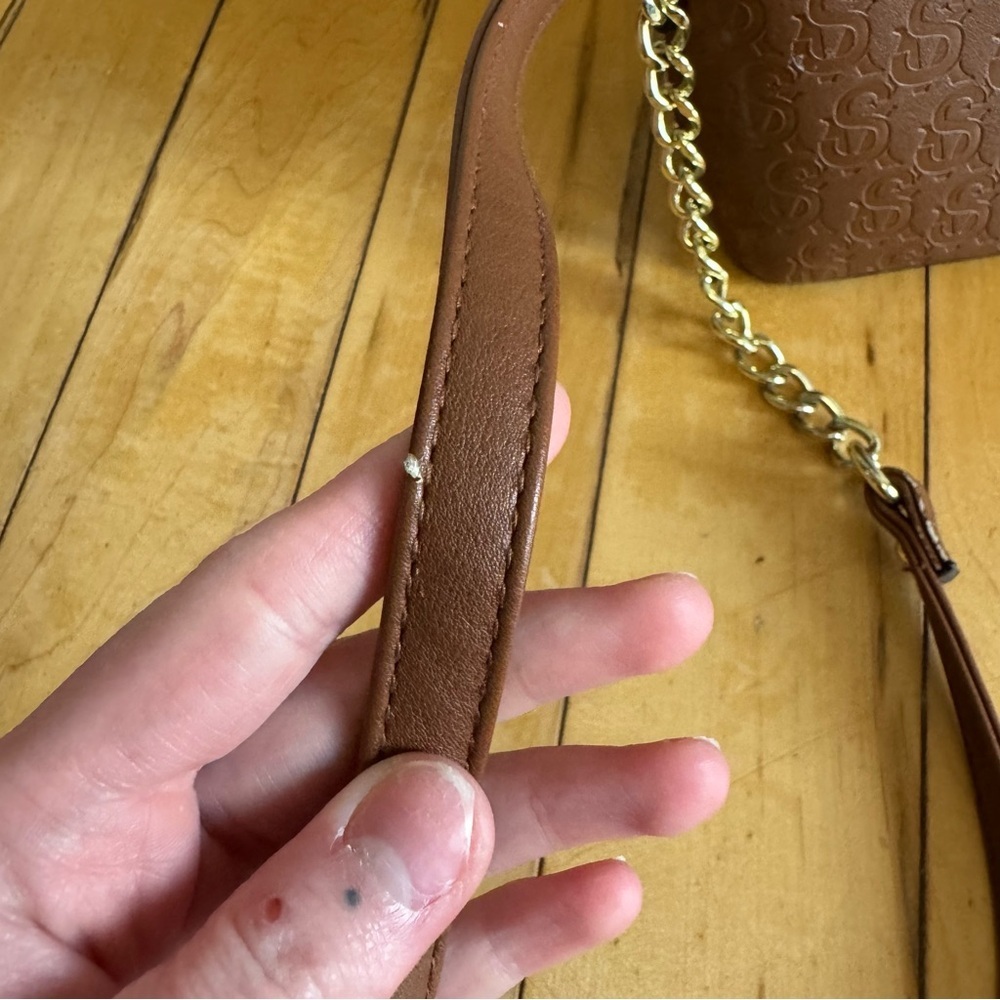 Elegant &‎ Classic Steve Madden Structured Bag - Picture 9 of 9